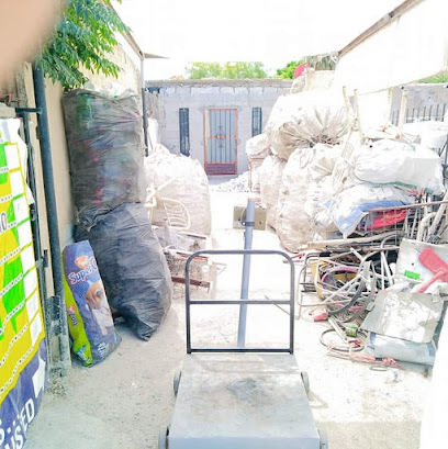 Negocio Compra Y Venta De Chatarra Y Metales Baldo