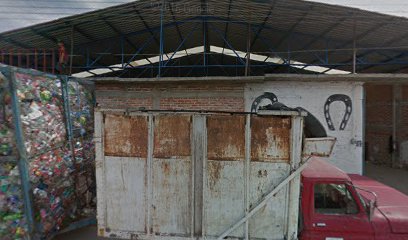 Negocio Compra Y Venta Familia Torres